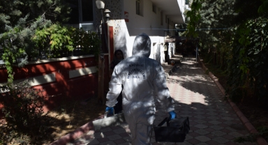 Kayıp şahıs, apartmanın çatı katında ölü bulundu