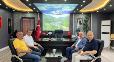 Milletvekili Nazım Elmas’tan Kovanlık Belediye Başkanı Harun Kalıntaş’a Ziyaret