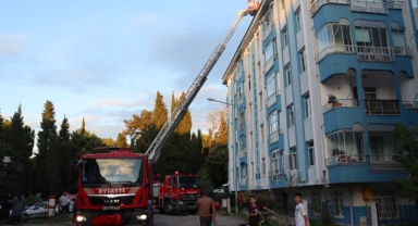 Ordu'da binanın çatısında çıkan yangında hasar oluştu