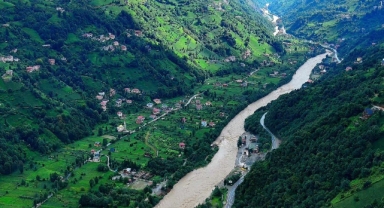 Rize'de selin etkili olduğu Fırtına Vadisi havadan görüntülendi