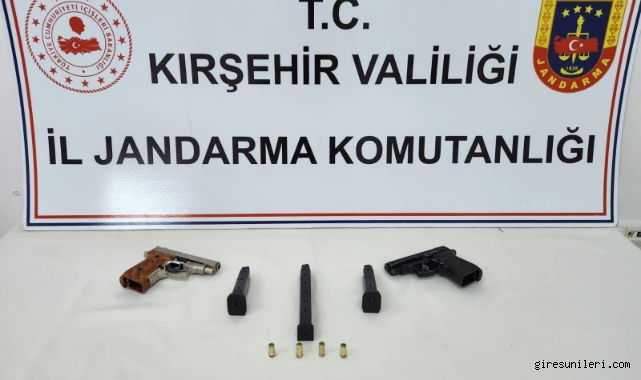 Ruhsatsız silah taşıyan şahıslar denetime takıldı