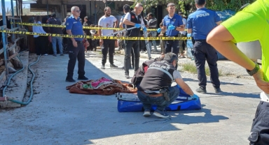 Süt toplama kamyonunun altında kalan çocuk hayatını kaybetti