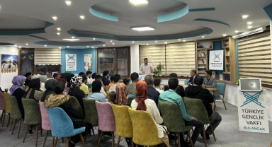 TÜGVA Giresun’dan 110. Geleneksel Gençlik Söyleşileri: 