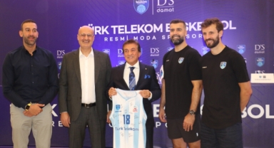 Türk Telekom Erkek Basketbol Takımı ile D’S damat arasında sponsorluk anlaşması