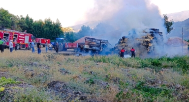 Yangında bin balya saman ve bir araç kullanılamaz hale geldi