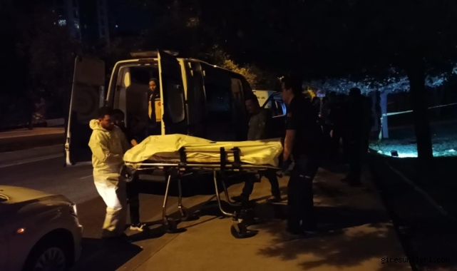 Yaşlı adam ağaca asılı halde ölü bulundu