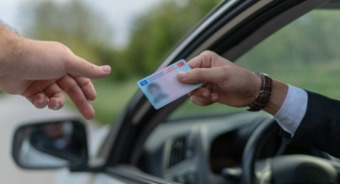 1,8 Milyon Sürücü İçin Son Hafta! Eski Tip Ehliyetler O Tarihten Sonra Geçersiz Olacak