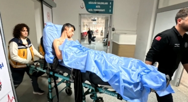 16 yaşındaki çocuk tartıştığı genci bıçakla ağır yaraladı