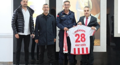 1926 Bulancakspor’dan Emniyet ve Jandarma’ya Ziyaret