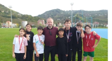 29 Ekim Etkinliklerinde Pirazizli Öğrencilerden Gururlandıran Performans