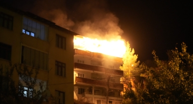 4 Katlı Binada Yangın Paniği