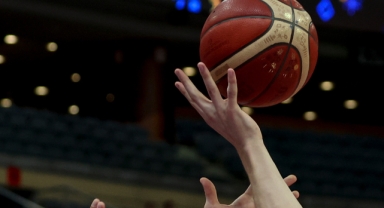 A. Efes 69 - 79 Fenerbahçe