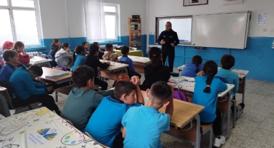 AFAD Eğitmenlerinden Güce’de Okullara Afet ve Acil Durum Bilinci Eğitimi