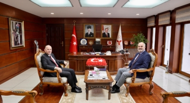 Başkan Yılmaz’dan Valilik Ziyareti: Giresun İçin Görüşmeler Yapıldı