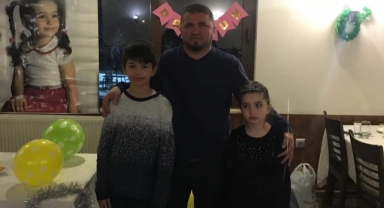 Çocuklarını Görmeye Gitti, Satır Saldırıda Hayatını Kaybetti