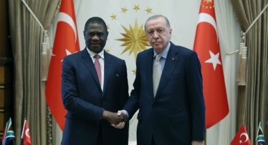 Cumhurbaşkanı Erdoğan, Güney Afrika Cumhurbaşkanı Yardımcısı Paul Mashatile’yi Kabul Etti