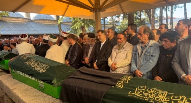 Enkazda kalan 4 kişilik Bilir ailesi, son yolcuklarına uğurlandı