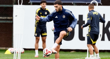 Fenerbahçe'de Başkan Saran idmanı takip etti