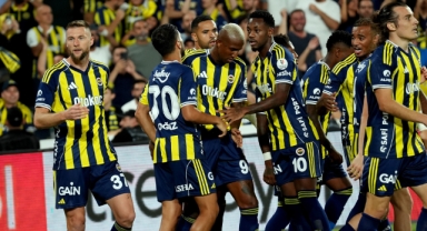 Fenerbahçe istikrarı sağlayamadı
