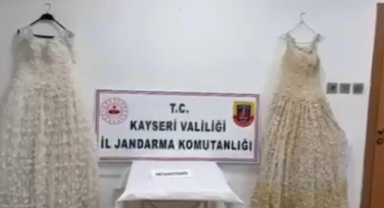 Gelinlik Gibi Görünüyor, Ölüm Taşıyor! 25 Kilo Zehirle Yakalandılar