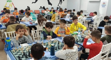 Giresun'da Cumhuriyet Coşkusu Satranç Tahtasında