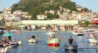 Giresun’da Filistin’e karadan ve denizden destek