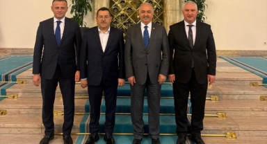 Giresun Milletvekili Temür, Belediye Başkanlarını TBMM'de Ağırladı