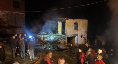 Giresun Piraziz’de Yangın: Mısır Fırınından Sıçrayan Köz Ev ve Serenderi Kül Etti