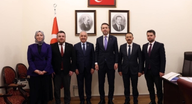 Giresun’un Enerji ve Turizm Hamlesi TBMM’de: AK Parti Heyetinden Bakan Bayraktar’a Kritik Ziyaret!