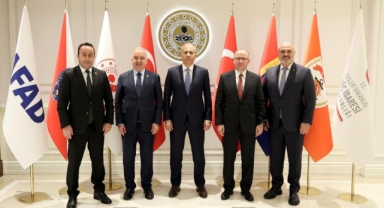 Giresun’un Huzur ve Güvenliği İçin TBMM’de Güç Birliği: Bakan Yerlikaya’ya Ziyaret