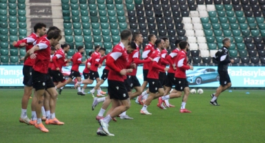 Gürcistan Milli Takımı, Türkiye maçı hazırlıklarını tamamladı