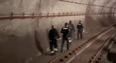 İntihar Girişimi Seferleri Durdurdu: Vatandaşlar Raylarda Yürüdü