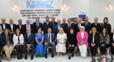 Karadeniz’de Yılın En’leri Belli Oldu! Giresun’da Başkan Yaşar İbaş Ödül Aldı