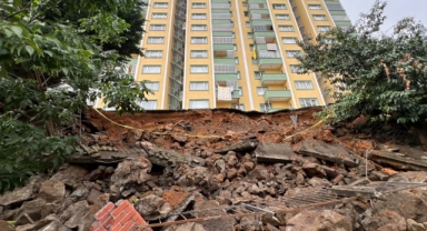 Karadeniz'in o kentinde gece çöken istinat duvarı site sakinlerini korkuttu