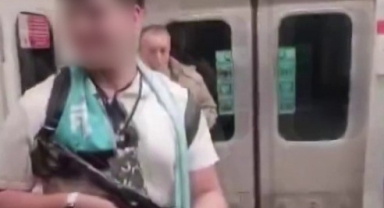 Metroda oyuncak tüfekle video çeken genç gözaltına alındı