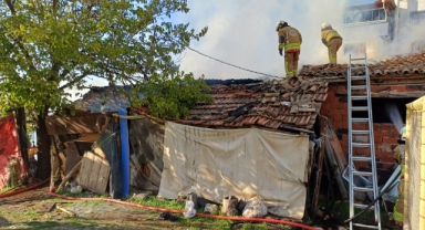 Metruk binada yangın paniği