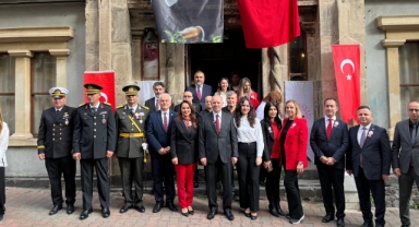 Milletvekili Elmas, Cumhuriyet'in 102. Yılı Etkinliklerinde Vatandaşlarla Buluştu