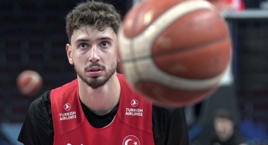 NBA'de all-star rütbesi alan Alperen Şengün, yüzük hedefiyle sezonu açıyor