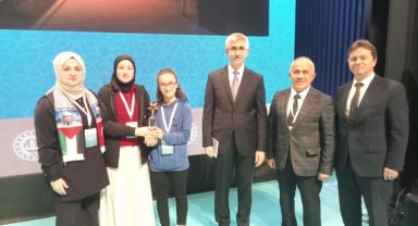 Piraziz İmam Hatip Ortaokulu’ndan Türkiye Derecesi!