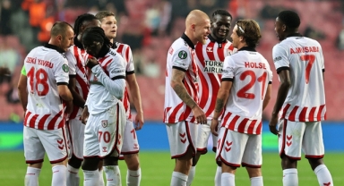 Samsunspor, Süper Lig'de yarın Çaykur Rizespor'u ağırlayacak