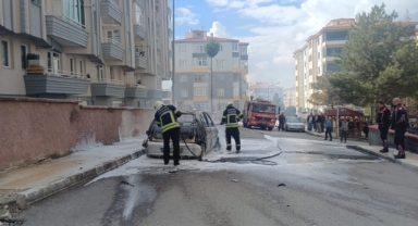 Tartıştığı Eşinin Arabasını Gözünü Kırpmadan Yaktı