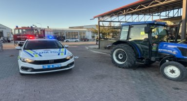 Traktörün çeki demiri ile kabini arasına sıkışan kişi yaralandı