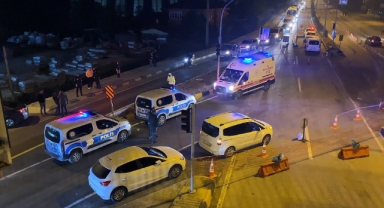 Uygulama yapan polise, araç çarptı