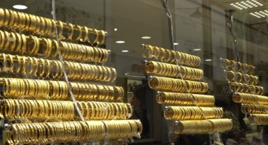 Yatırımcı dövizi bıraktı, altına koştu: 'Güvenilir liman'