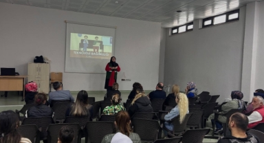 Yeşilay Giresun’dan Velilere Teknoloji Bağımlılığı Eğitimi