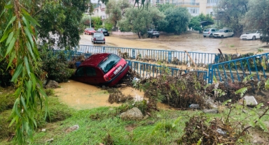 Yoğun yağış sele yol açtı: 1 kişi kayıp