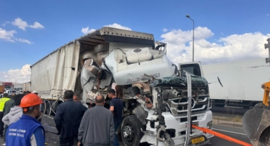 Zincirleme Kazada 3 Kişi Yaralandı 