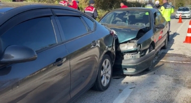 Zincirleme trafik kazasında 3 kişi yaralandı
