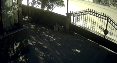 4.5 büyüklüğündeki deprem kamerada!