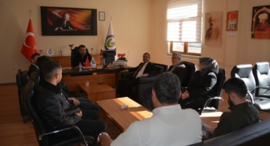 AK Parti Alucra Teşkilatından Öğretmenlere Anlamlı Ziyaret